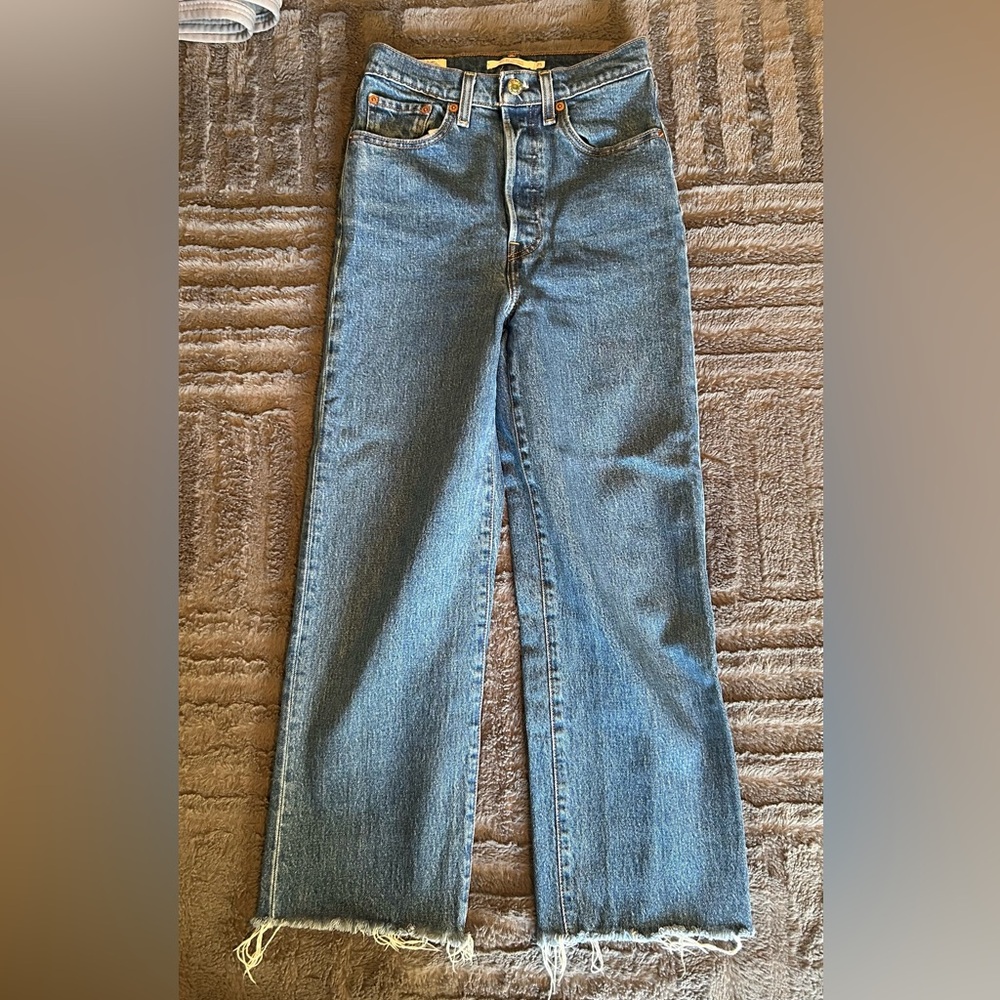 Levi's Women's Ribcage Straight Leg Blue Jeans